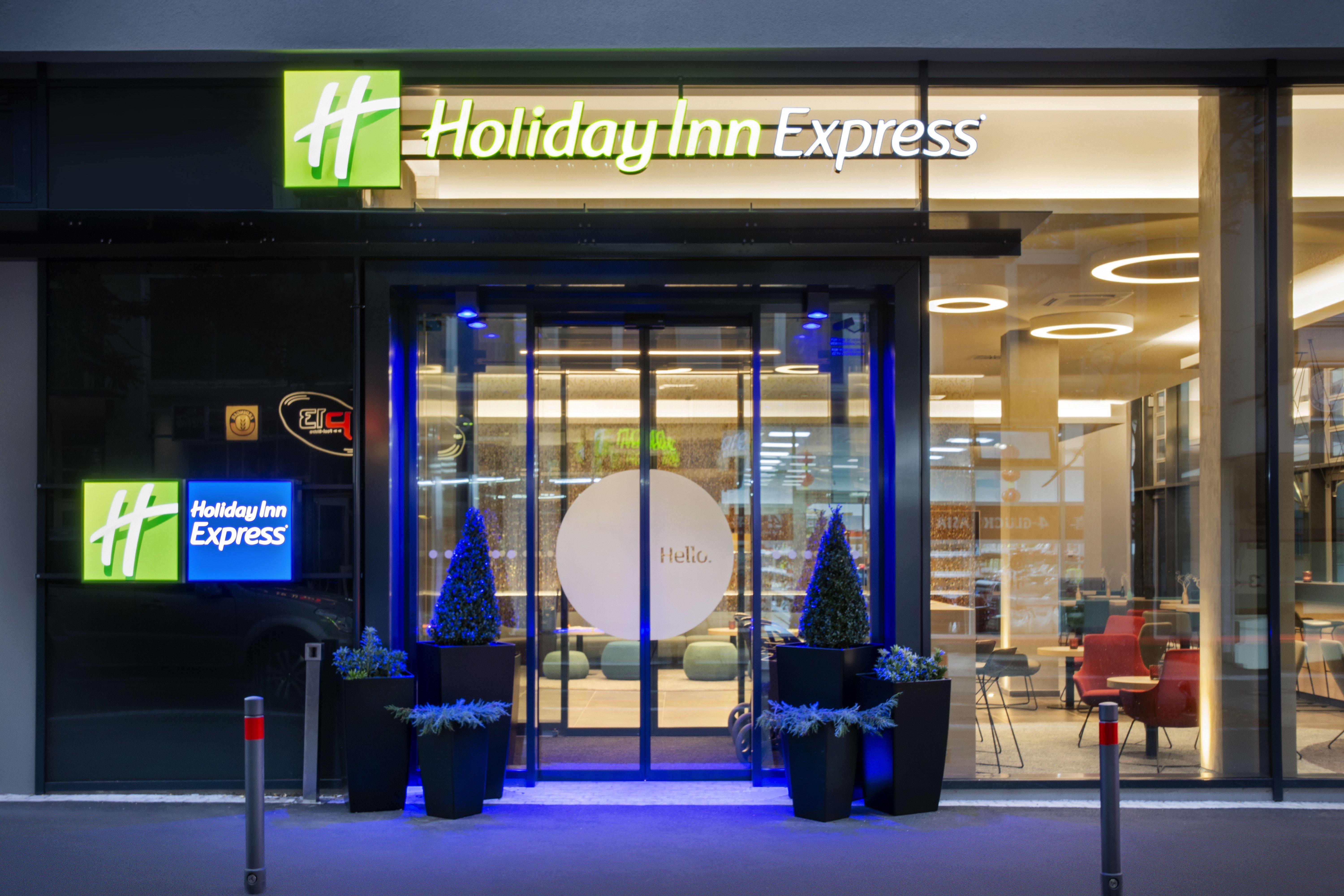 Holiday Inn Express Stuttgart-Waiblingen By Ihg Exterior photo